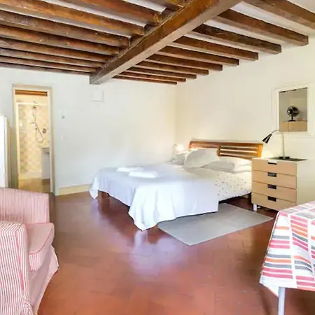 No2 Ancient Palazzo Apartment Florence